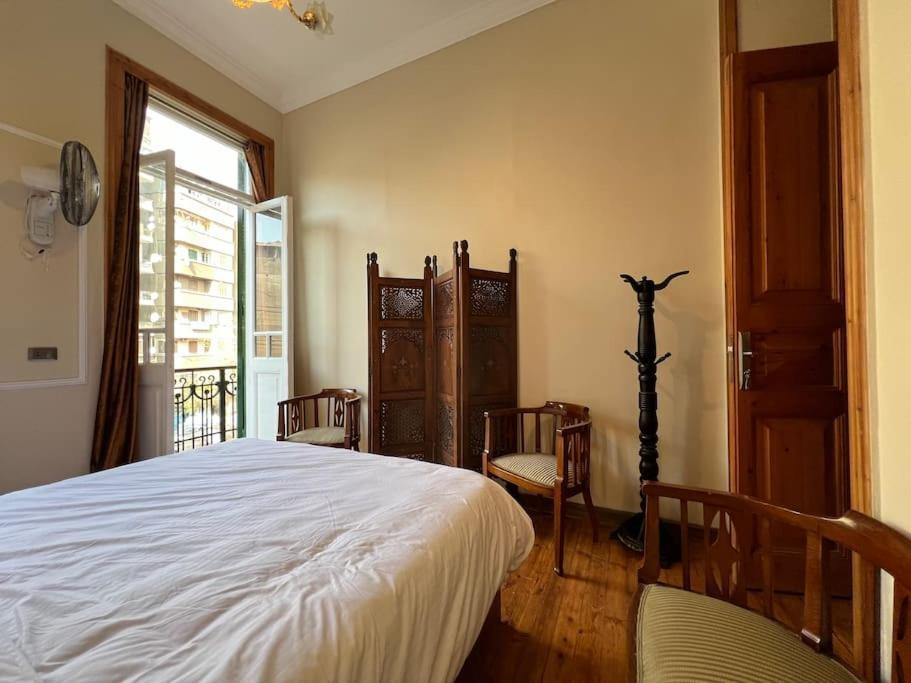 Authentic 3Br Apartment In Downtown, Kairo Exterior foto